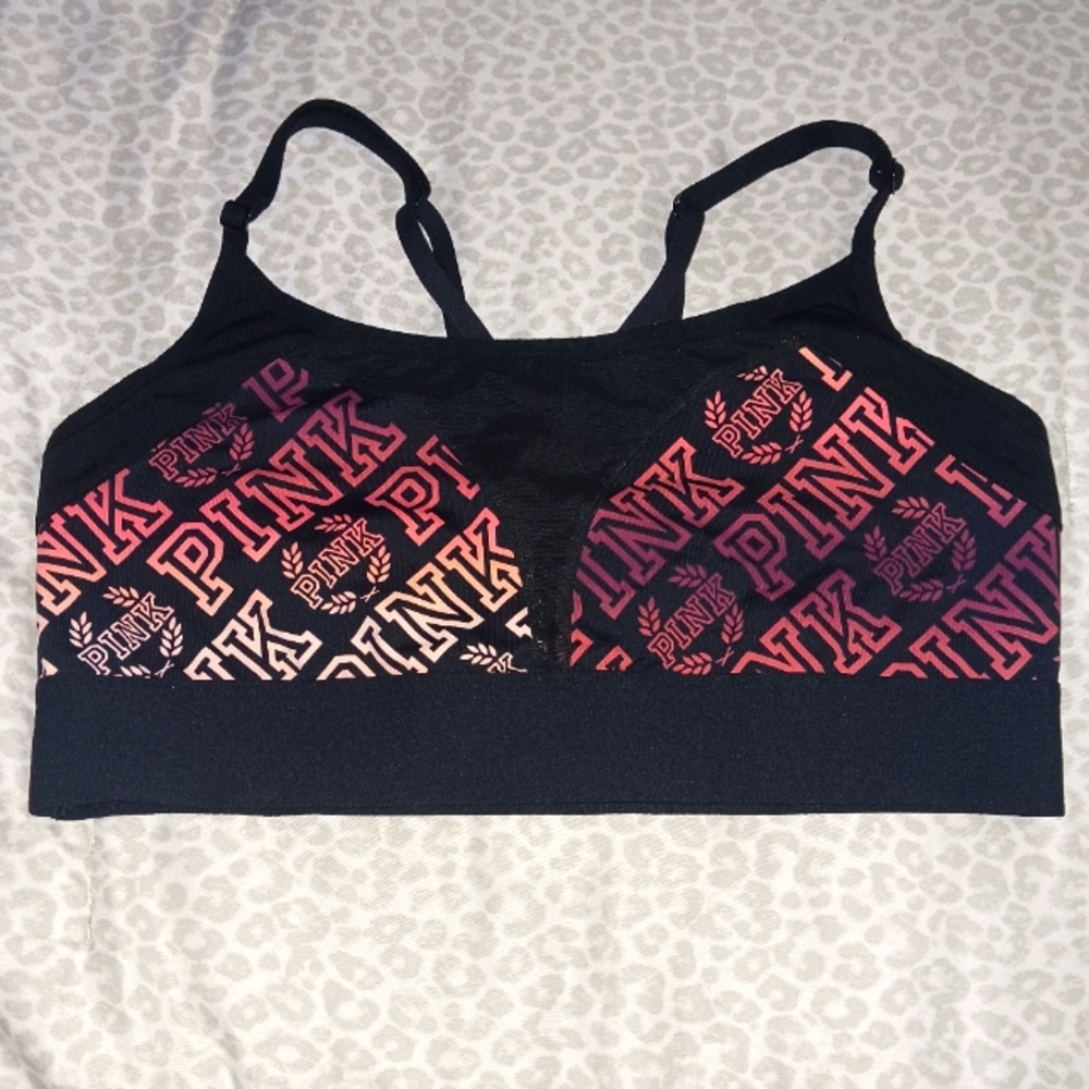 Victoria's Secret Pink Ultimate unlined sports bra NWOT